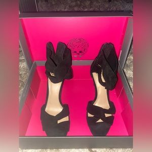 Vince Canute black high heels  shoes size 7